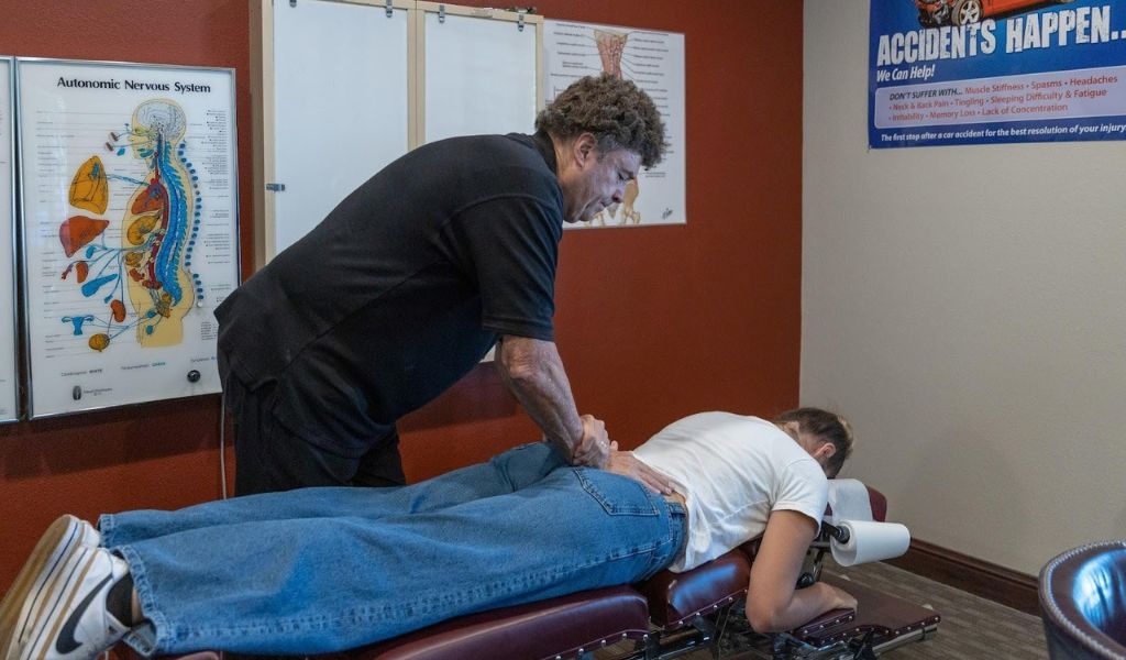 How spinal decompression helps relieve herniated disc pain